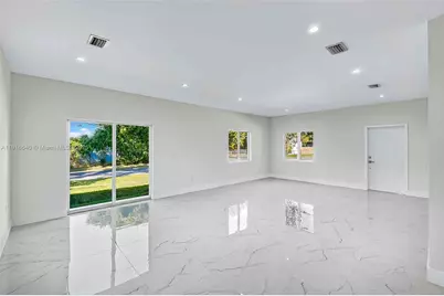 1346 NW 44th St, Miami, FL 33142 - Photo 19