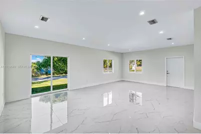 1346 NW 44th St, Miami, FL 33142 - Photo 25