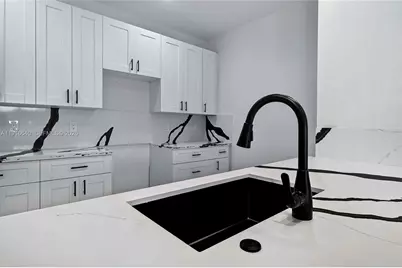 1346 NW 44th St, Miami, FL 33142 - Photo 21