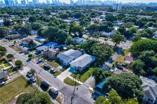 1346 NW 44th St, Miami, FL 33142 - Photo 13