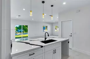 1346 NW 44th St, Miami, FL 33142 - Photo 13