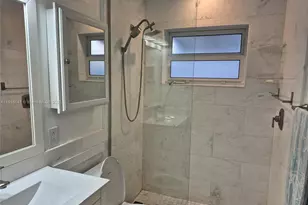 4204 NW 47th Ct, Tamarac, FL 33319 - Photo 13