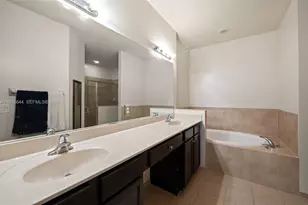 22780 SW 92nd Ct, Cutler Bay, FL 33190 - Photo 17