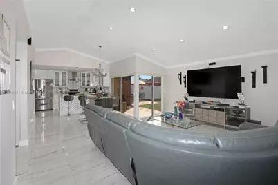 12364 SW 267th Ter, Homestead, FL 33032 - Photo 5