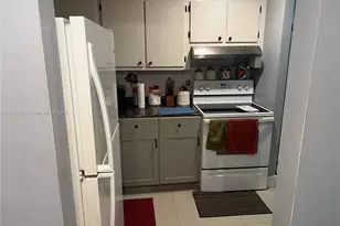 2751 E Sunrise Lakes Dr, Sunrise, FL 33322 - Photo 5