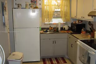 2751 E Sunrise Lakes Dr, Sunrise, FL 33322 - Photo 7