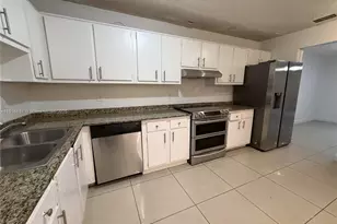 11001 NW 44th St, Coral Springs, FL 33065 - Photo 7