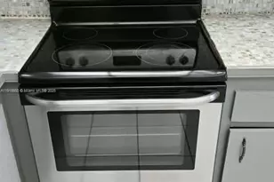 13707 Kendale Lakes Cir, Miami, FL 33183 - Photo 23