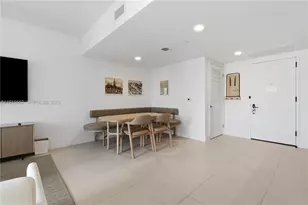 159 NE 6th St, Miami, FL 33132 - Photo 9