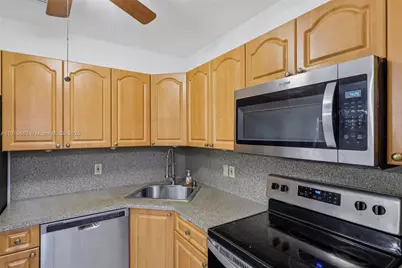 6230 E 2nd Ave, Hialeah, FL 33013 - Photo 13