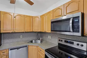 6230 E 2nd Ave, Hialeah, FL 33013 - Photo 13