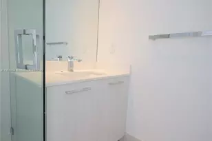 45 SW 9th St, Miami, FL 33130 - Photo 27