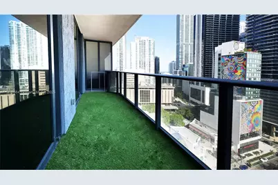 45 SW 9th St #1504, Miami, FL 33130 - Photo 33