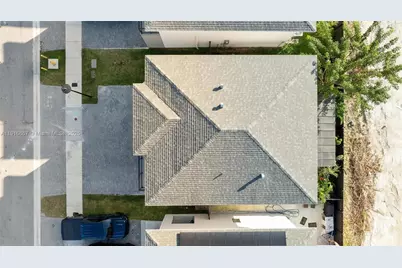 275 NW 13th Pl, Florida City, FL 33034 - Photo 3