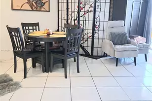 8590 Sunrise Lakes Blvd, Sunrise, FL 33322 - Photo 9