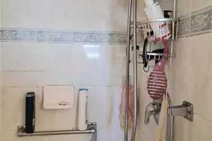 8590 Sunrise Lakes Blvd, Sunrise, FL 33322 - Photo 17