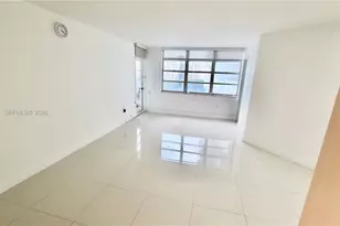 2750 NE 183rd St, Aventura, FL 33160 - Photo 17