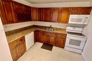 2750 NE 183rd St, Aventura, FL 33160 - Photo 27