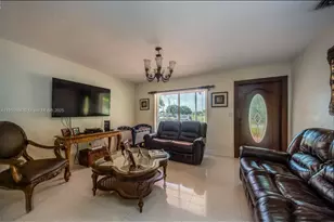 10260 SW 48th St, Miami, FL 33165 - Photo 5