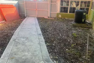 7601 NW 13th St, Pembroke Pines, FL 33024 - Photo 7