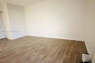 3625 N Country Club Dr, Aventura, FL 33180 - Photo 13