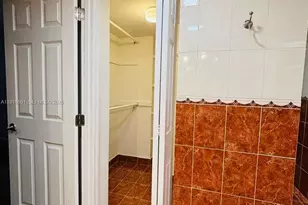 3625 N Country Club Dr, Aventura, FL 33180 - Photo 21