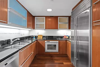 101 20th St #2504, Miami Beach, FL 33139 - Photo 17