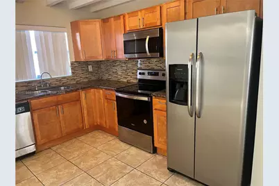 9722 NW 6th Ln, Miami, FL 33172 - Photo 17