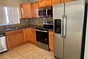 9722 NW 6th Ln, Miami, FL 33172 - Photo 17