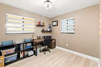 17121 NW 82nd Ave, Hialeah, FL 33015 - Photo 17