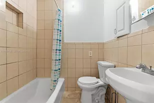 2262 NW 4th St, Miami, FL 33125 - Photo 15