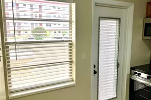 4270 NW 40th St, Lauderdale Lakes, FL 33319 - Photo 37