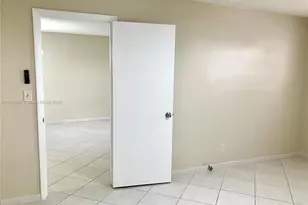 4270 NW 40th St, Lauderdale Lakes, FL 33319 - Photo 43