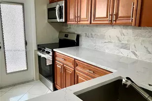 4270 NW 40th St, Lauderdale Lakes, FL 33319 - Photo 7