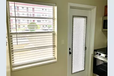 4270 NW 40th St #103, Lauderdale Lakes, FL 33319 - Photo 33