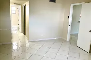 4270 NW 40th St, Lauderdale Lakes, FL 33319 - Photo 5