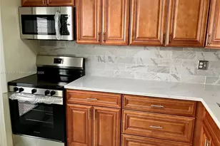 4270 NW 40th St, Lauderdale Lakes, FL 33319 - Photo 35