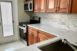 4270 NW 40th St, Lauderdale Lakes, FL 33319 - Photo 7