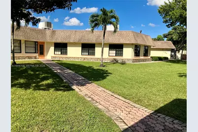 4270 NW 40th St #103, Lauderdale Lakes, FL 33319 - Photo 57