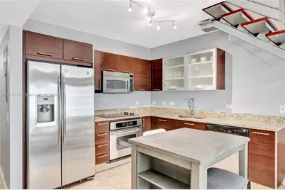 41 SE 5th St #1212, Miami, FL 33131 - Photo 17