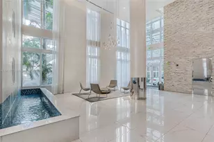 41 SE 5th St, Miami, FL 33131 - Photo 25