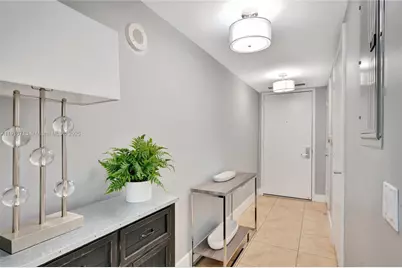 41 SE 5th St #1212, Miami, FL 33131 - Photo 19