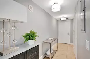 41 SE 5th St, Miami, FL 33131 - Photo 19