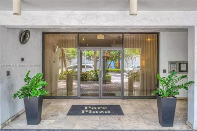 1775 Washington Ave #4G, Miami Beach, FL 33139 - Photo 5