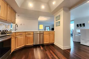 2030 S Ocean Dr, Hallandale Beach, FL 33009 - Photo 15