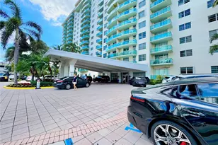 19390 Collins Ave, Sunny Isles Beach, FL 33160 - Photo 13