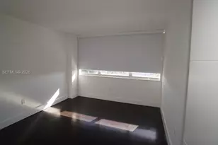 1351 NE Miami Gardens Dr, Miami, FL 33179 - Photo 9