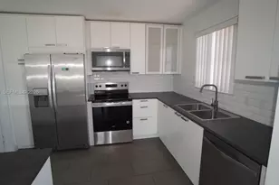 1351 NE Miami Gardens Dr, Miami, FL 33179 - Photo 3