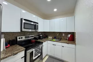 17530 NW 68th Ave, Hialeah, FL 33015 - Photo 7