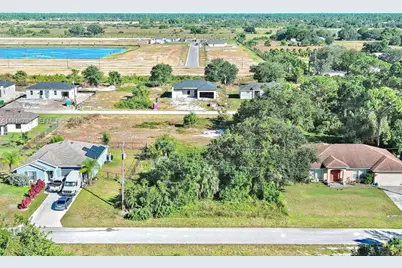 341 Ranchito Ave, Lehigh Acres, FL 33974 - Photo 9